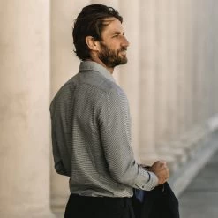 The Hyde In Mini Houndstooth -Fashion Clothes Background fe553e6c 5a54 4902 b988 723a96dd839e