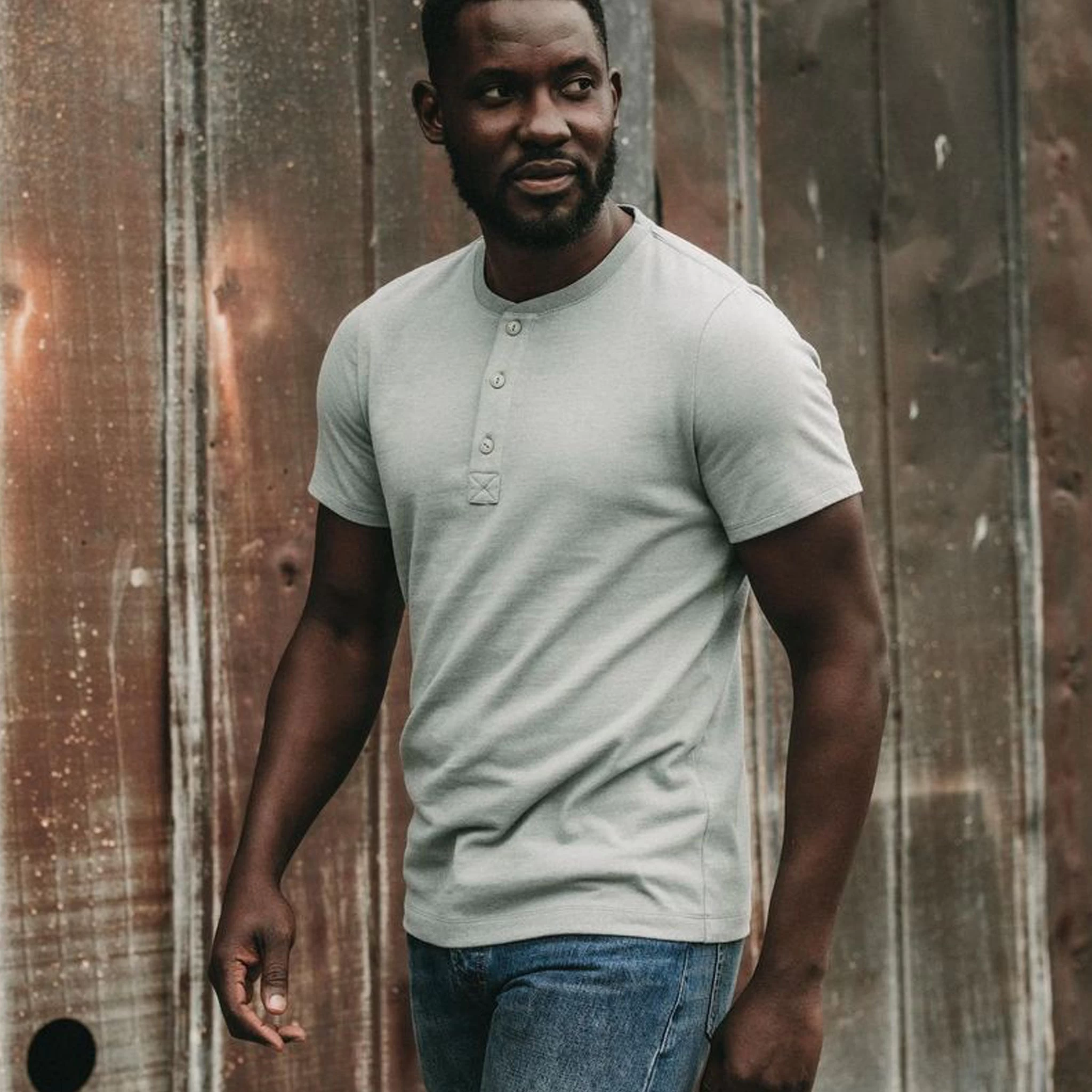 The Short Sleeve Heavy Bag Henley In Slate - Image 3