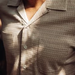 The Conrad Shirt In Sand Jacquard -Fashion Clothes instock m q223 ConradShirt SandJacquard 002