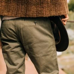 The Slim Foundation Pant In Organic Olive -Fashion Clothes instock m q321 slim olive 004