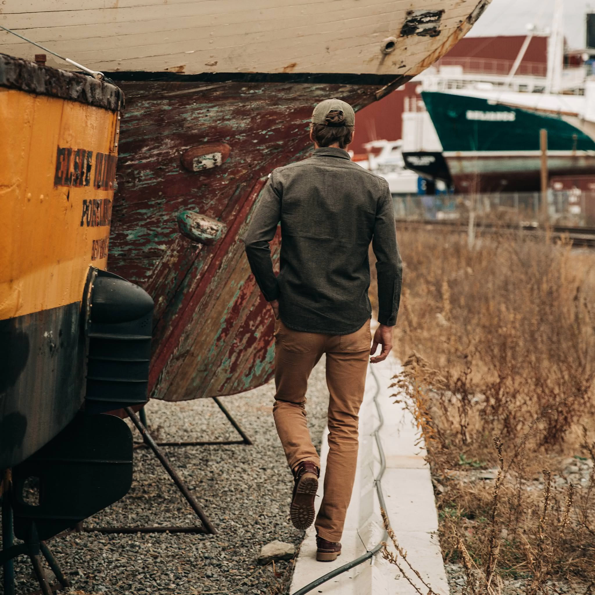 The Mechanic Shirt In Dark Olive Herringbone 7 The Mechanic Shirt In Dark Olive Herringbone - Image 5
