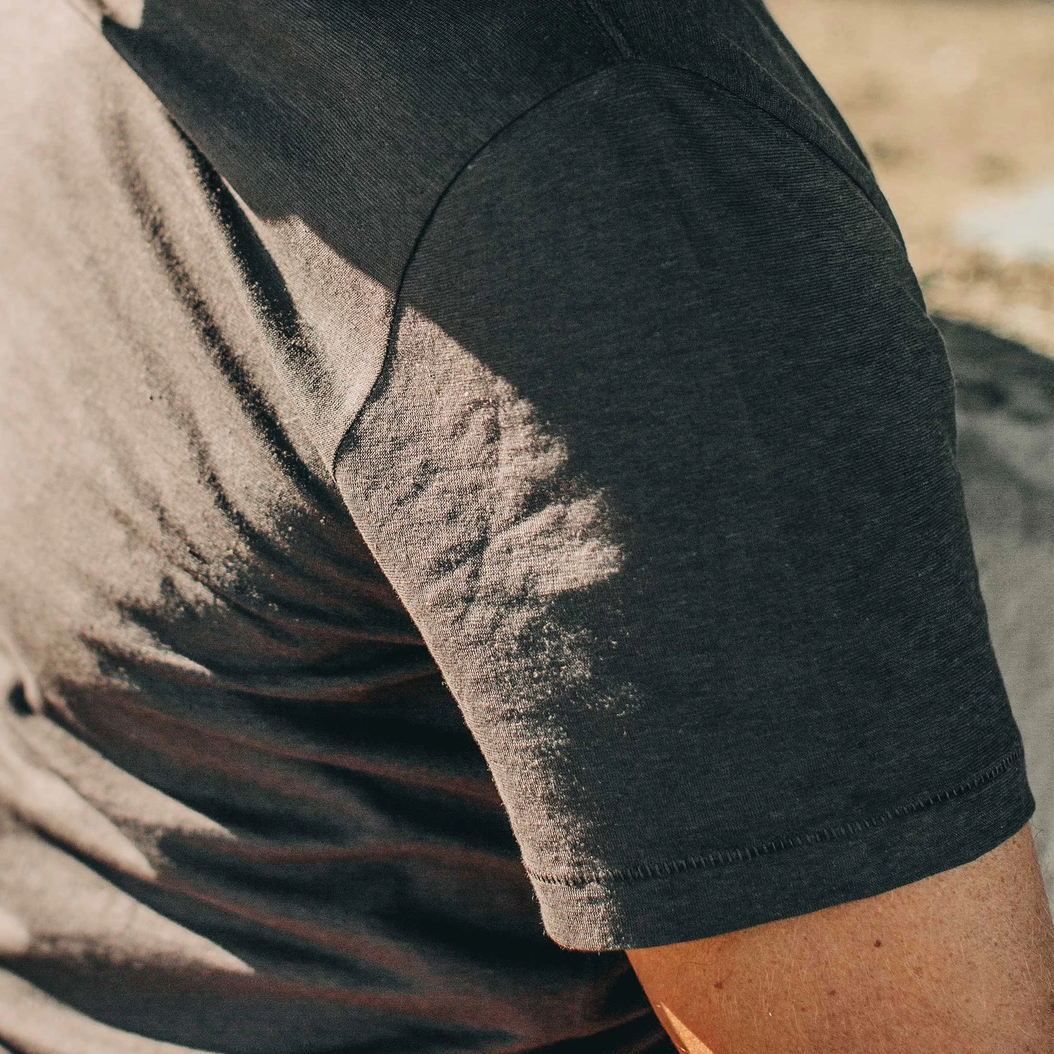 The Cotton Hemp Tee In Charcoal 6 The Cotton Hemp Tee In Charcoal - Image 4