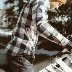 The Moto Utility Shirt In Natural & Navy Buffalo Plaid -Fashion Clothes mens workshop mot17 utilityshirt naturalnavyplaid 020