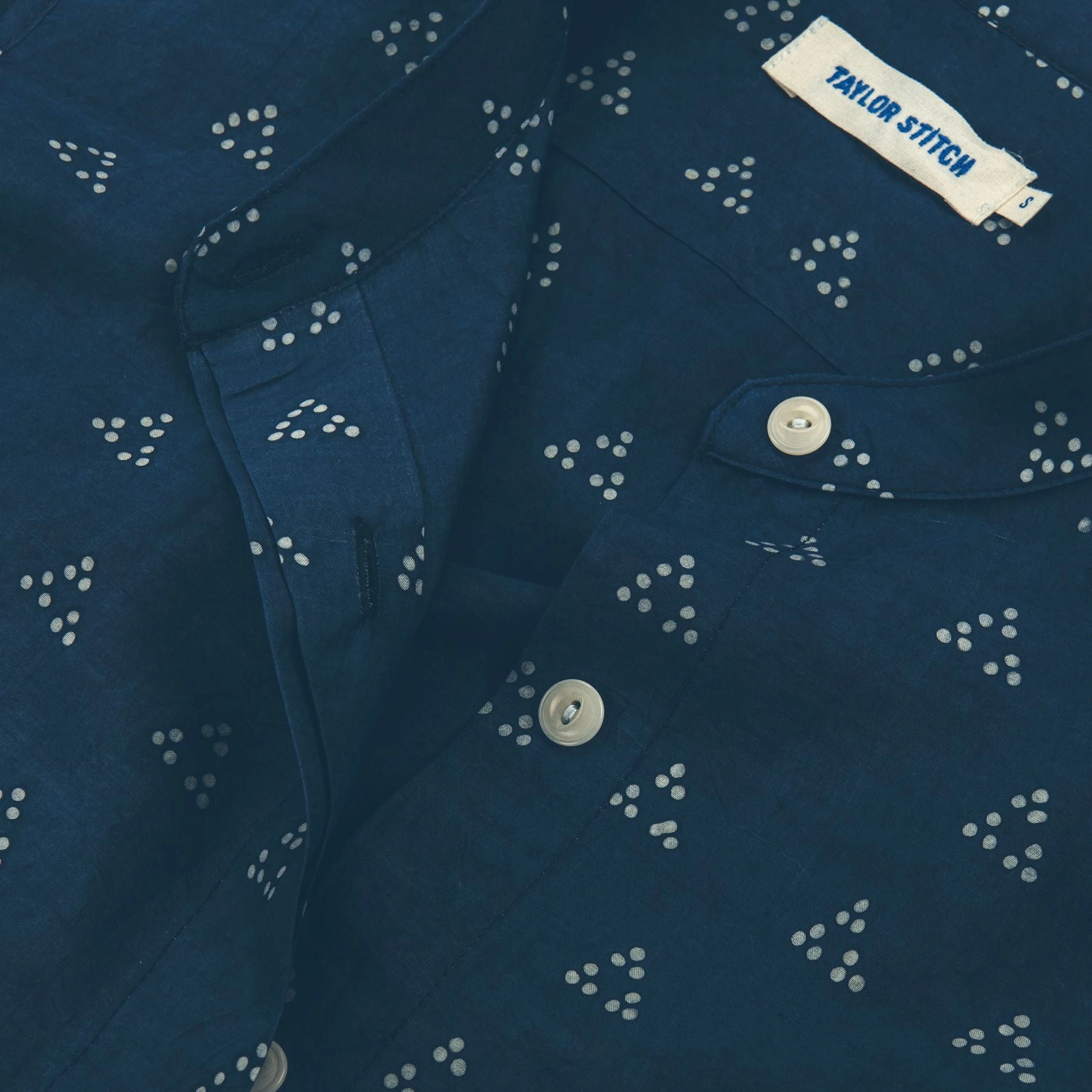 None The Dillon In Tri Dot Silk Batik 6 None The Dillon In Tri Dot Silk Batik - Image 4